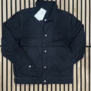 Air Jordan Brand Essentials Chicago Black Jacket FN4527-010 Men's Medium NWT